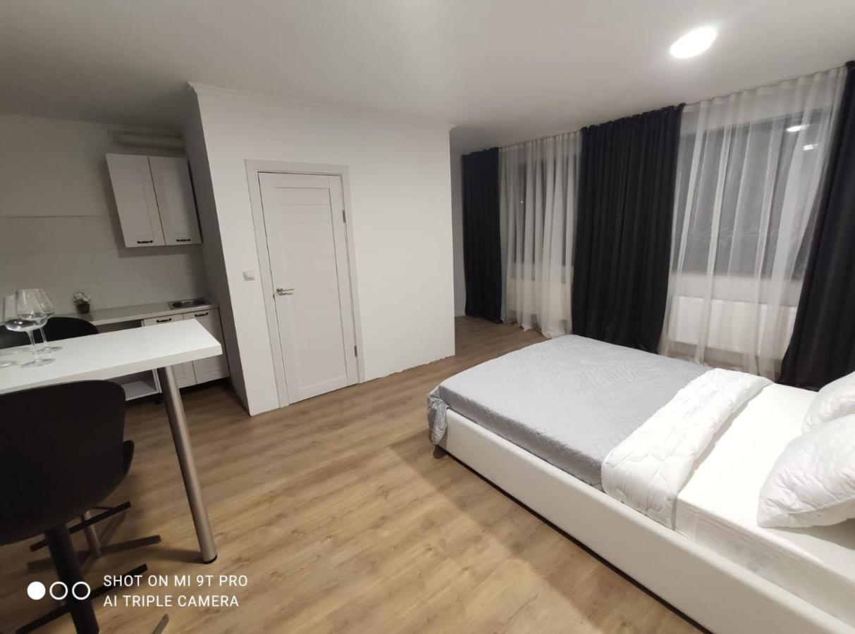 Studio In The Center Apartment Chisinau Bagian luar foto